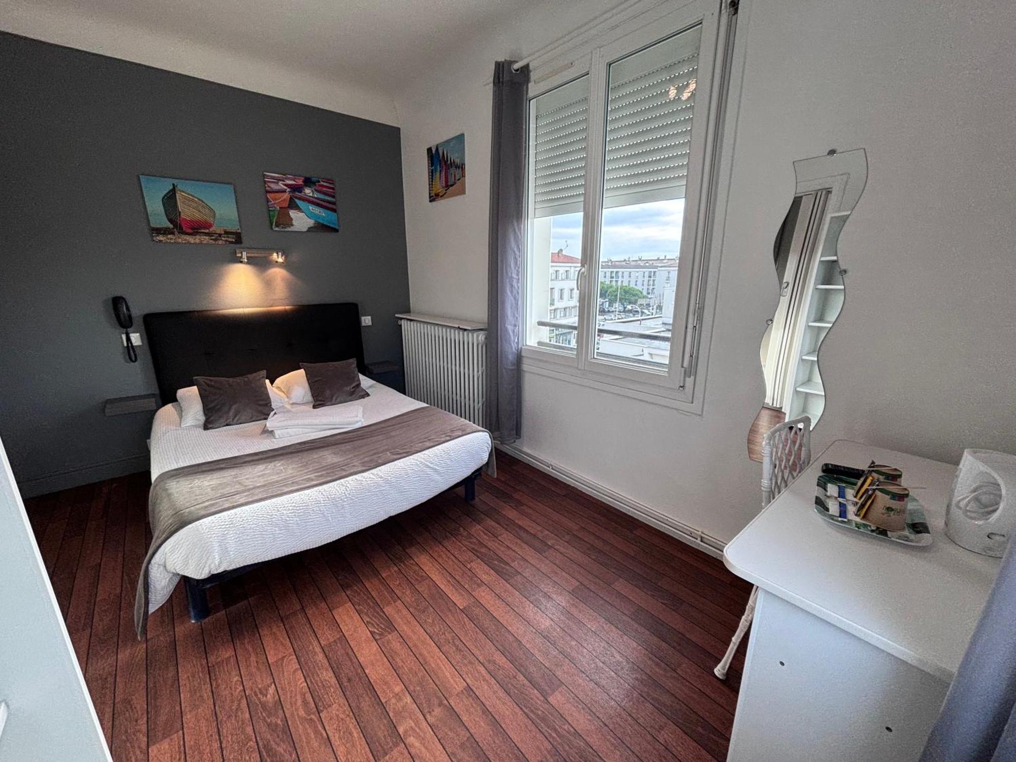 Crystal Hotel Royan Buitenkant foto