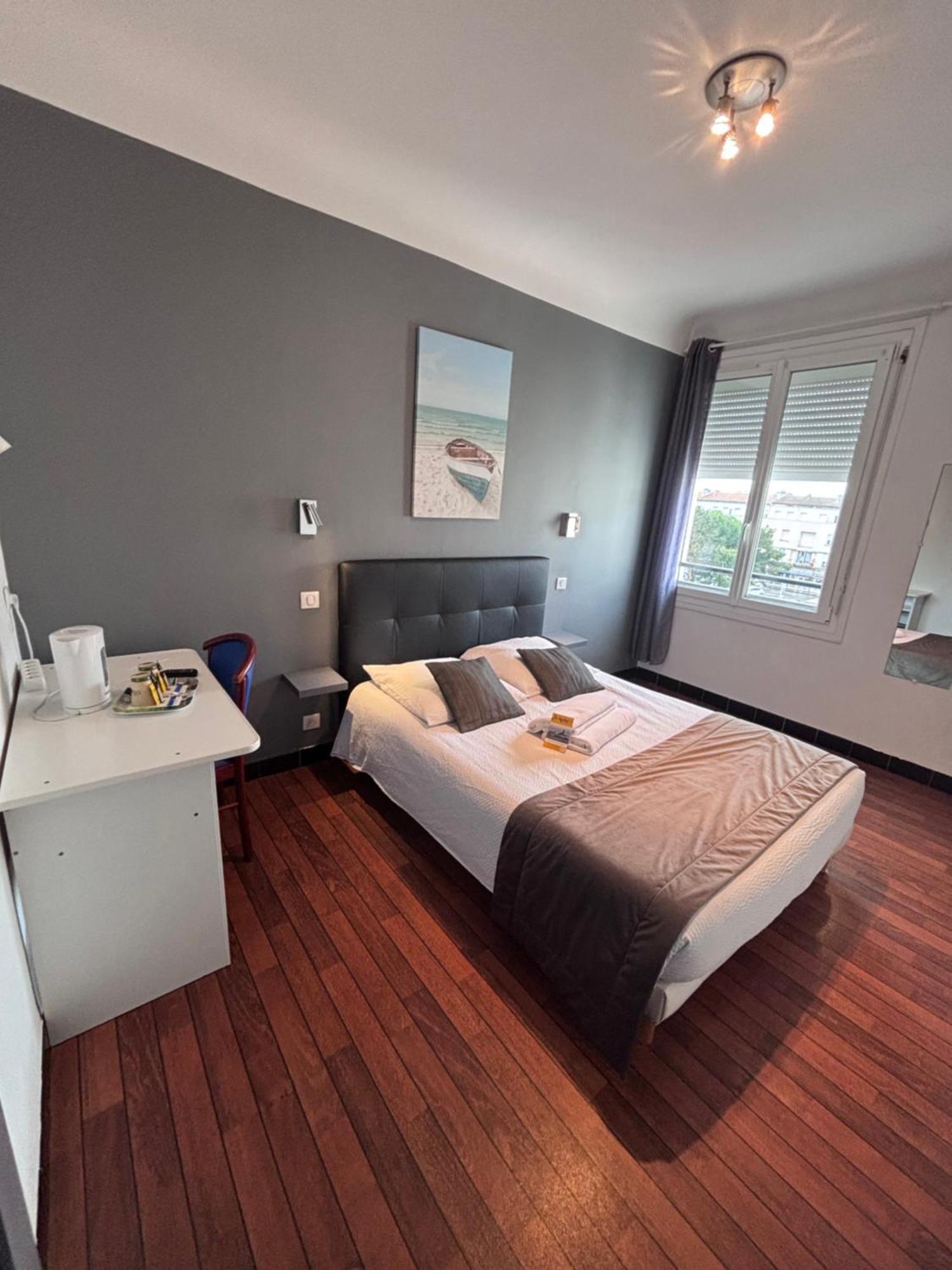 Crystal Hotel Royan Buitenkant foto
