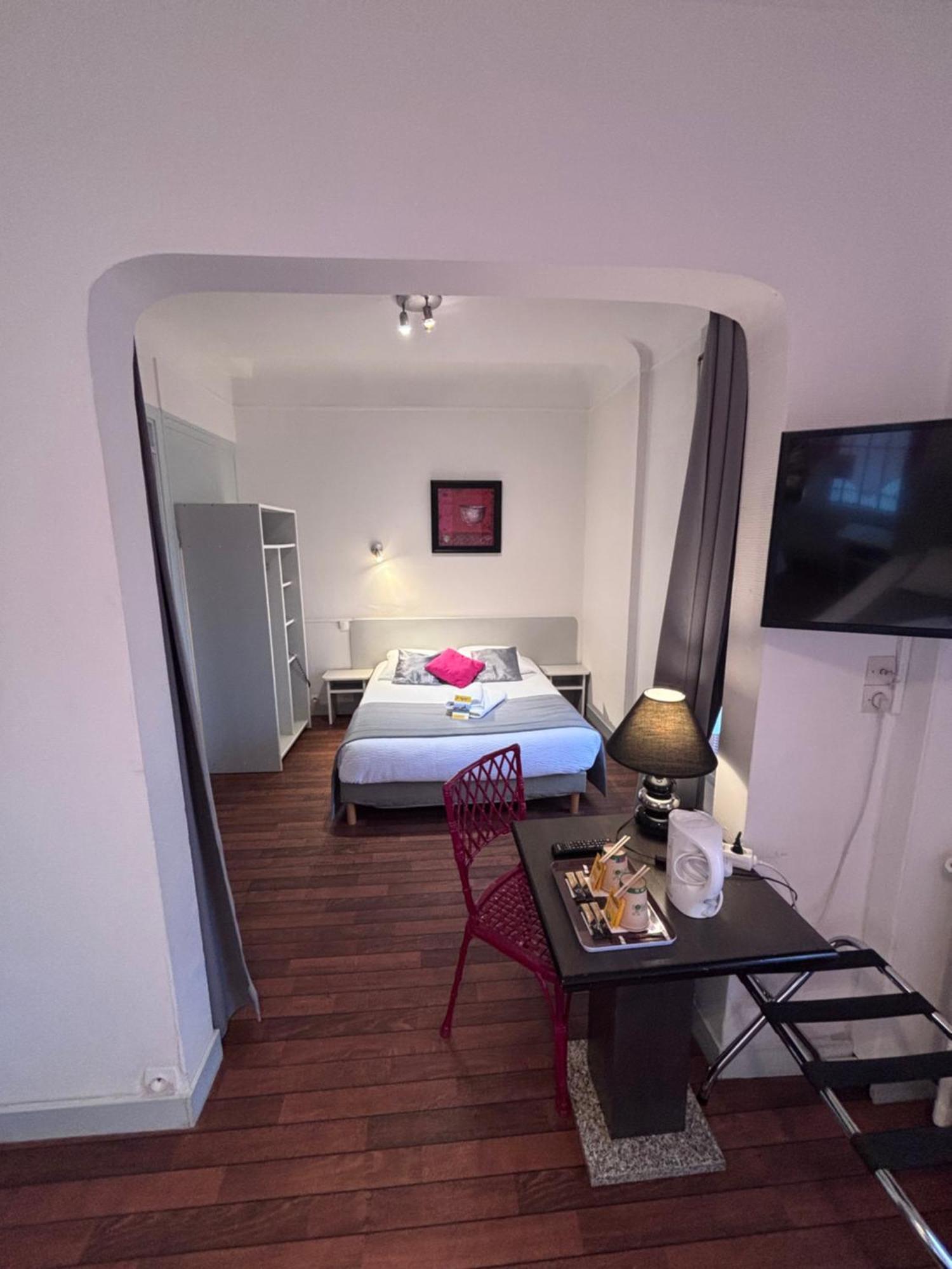 Crystal Hotel Royan Buitenkant foto